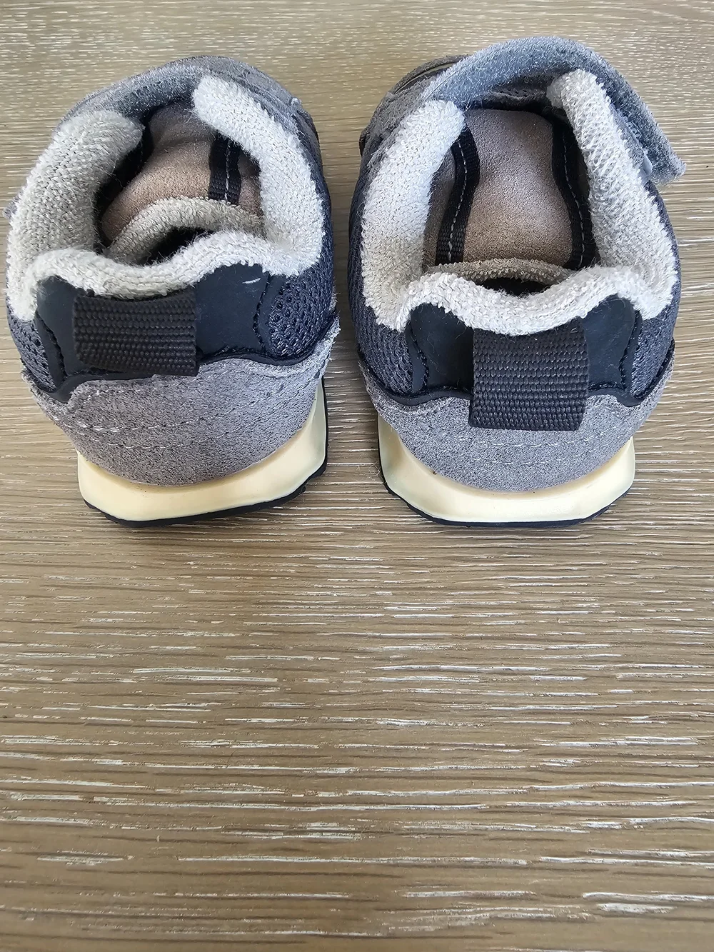 Zara lightweight sneakers